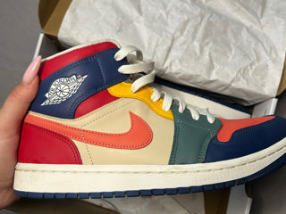 Vând Nike Air Jordan 1 MID SE Multi-Color, noi și Originale  foto 2