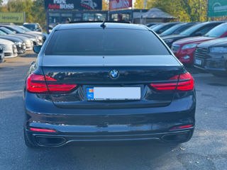 BMW 7 Series foto 5