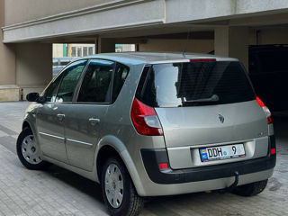 Renault Scenic фото 2
