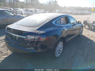 Tesla Model S foto 6