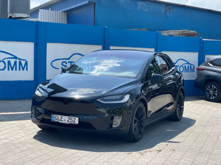 Tesla Model X foto 1