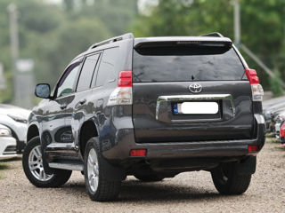 Toyota Land Cruiser Prado foto 4