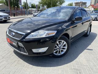 Ford Mondeo foto 1