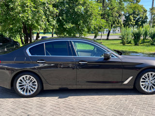 BMW 5 Series foto 2