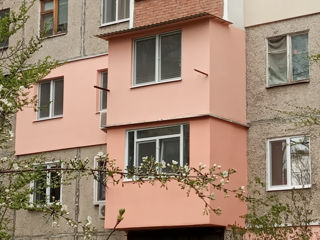Renovarea și extinderea balcoanelor și loggii. Zidire din gazobloc. Alungirea balconului, demolarea фото 0