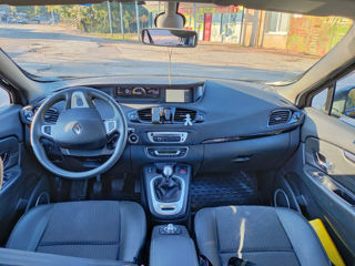 Renault Grand Scenic foto 4