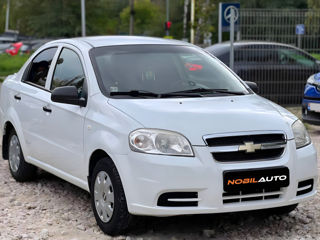 Chevrolet Aveo foto 2