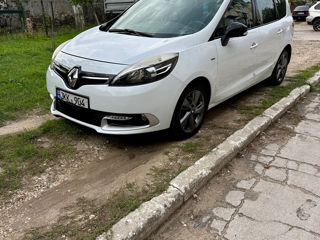 Renault Grand Scenic foto 1