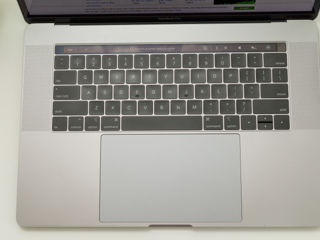 MacBook Pro 15 Retina 2018 /SSD 512Gb/ 16Gb ram/ i7 Vind Sau Schimb foto 6