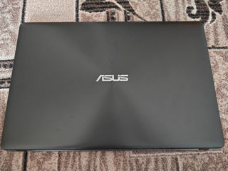 Asus i7/8gb ram/GTX 850/ssd foto 3