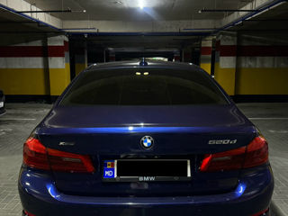 BMW 5 Series foto 2