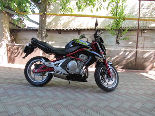 Kawasaki Er6N foto 1