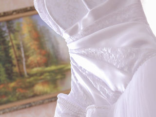 Свадебное платье. Состояние идеальное. 3000 лей торг foto 4