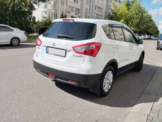 Suzuki S-Cross foto 3