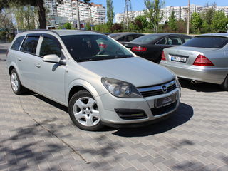 Opel Astra foto 1