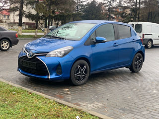 Toyota Yaris foto 2