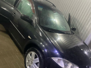 Renault Megane foto 2