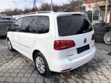 Volkswagen Touran foto 3