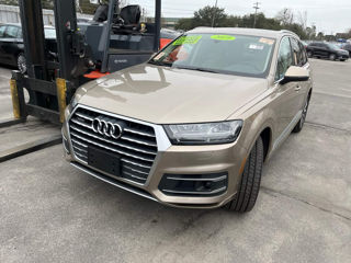 Audi Q7 foto 1