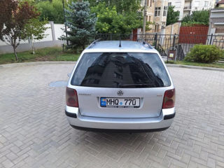 Volkswagen Passat foto 6