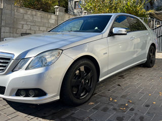 Mercedes E-Class foto 4