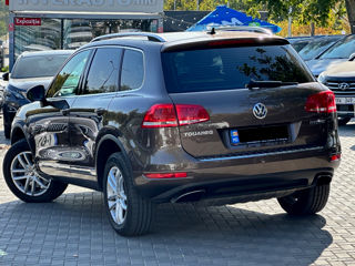 Volkswagen Touareg foto 3