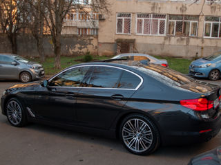 BMW 5 Series foto 2