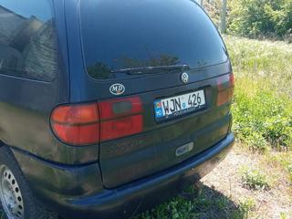 Volkswagen Sharan foto 1