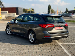 Ford Focus foto 6