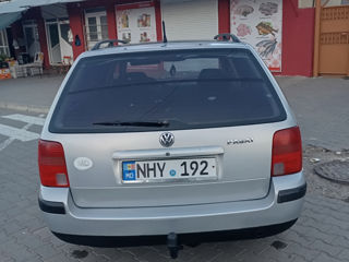 Volkswagen Passat foto 3