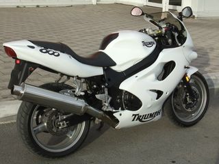 Triumph TT 600R foto 3