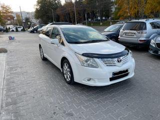 Toyota Avensis foto 6