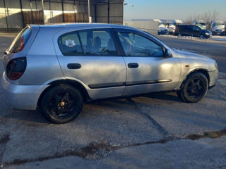 Nissan Almera foto 3