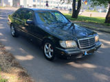 Mercedes S-Class foto 2