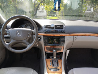 Mercedes E-Class foto 5