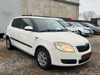 Skoda Fabia foto 2