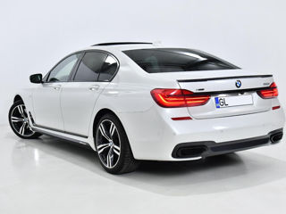 BMW 7 Series foto 4