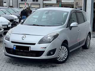 Renault Grand Scenic foto 1