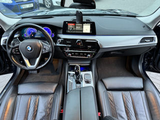 BMW 5 Series foto 8