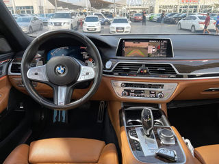 BMW 7 Series foto 8