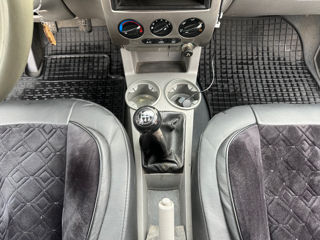 KIA Rio foto 15