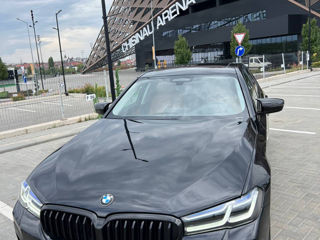 BMW 5 Series foto 3