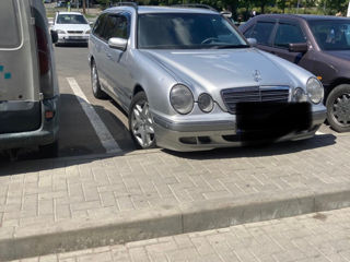 Mercedes E Class foto 9