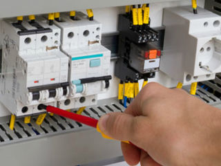 Electrician. Lucram si prin transfer. Instalare lustra, priza, intrerupator. Scurt circuit foto 4