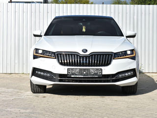 Skoda Superb foto 3