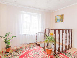 Vânzare apartament cu 4 odăi separate, casă la sol, în 2 nivele, încălzire autonomă, 105900 euro foto 7