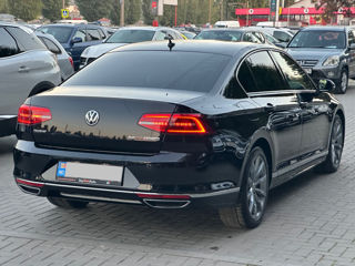 Volkswagen Passat foto 3