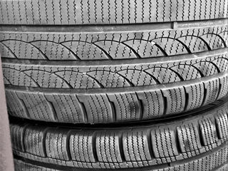 235 65 r17 Pirelli foto 4