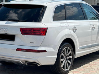 Audi Q7 foto 2