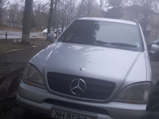 Mercedes M-Class